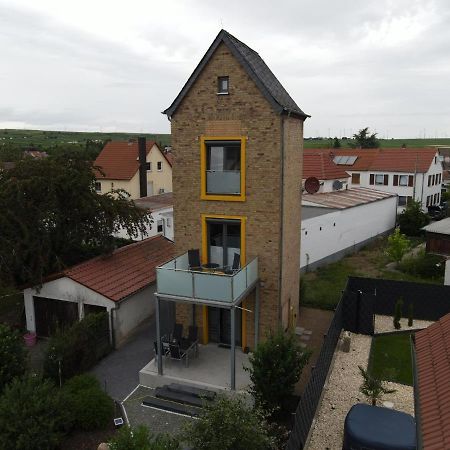 Station1 Villa Westhofen Exteriör bild