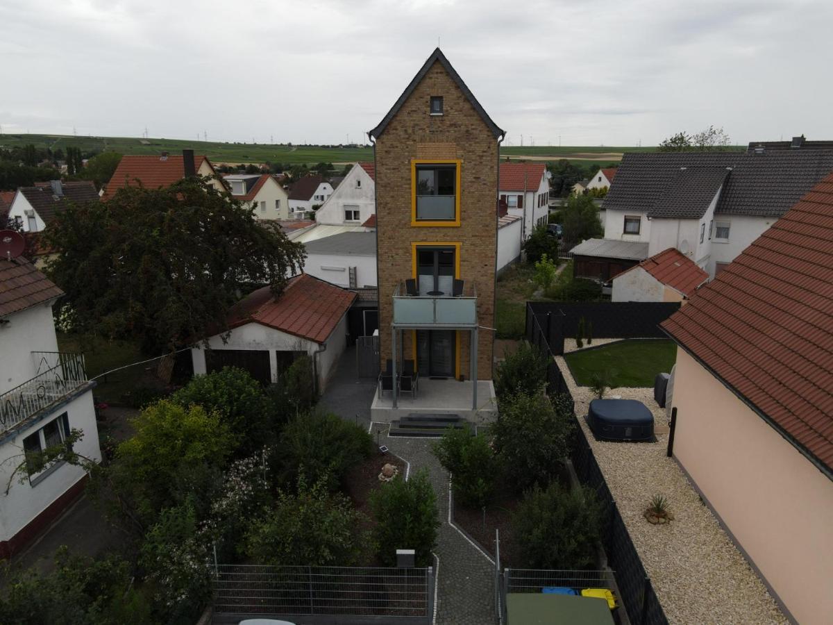 Station1 Villa Westhofen Exteriör bild